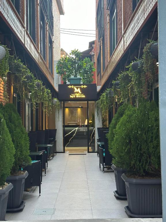 Отель Mit Tbilisi