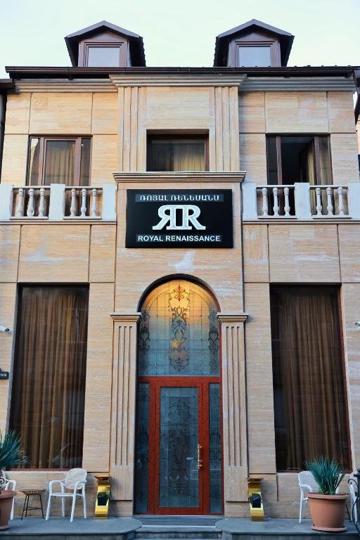 Отель Royal Renaissance