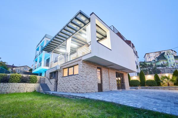 Коттедж На Орбитовской