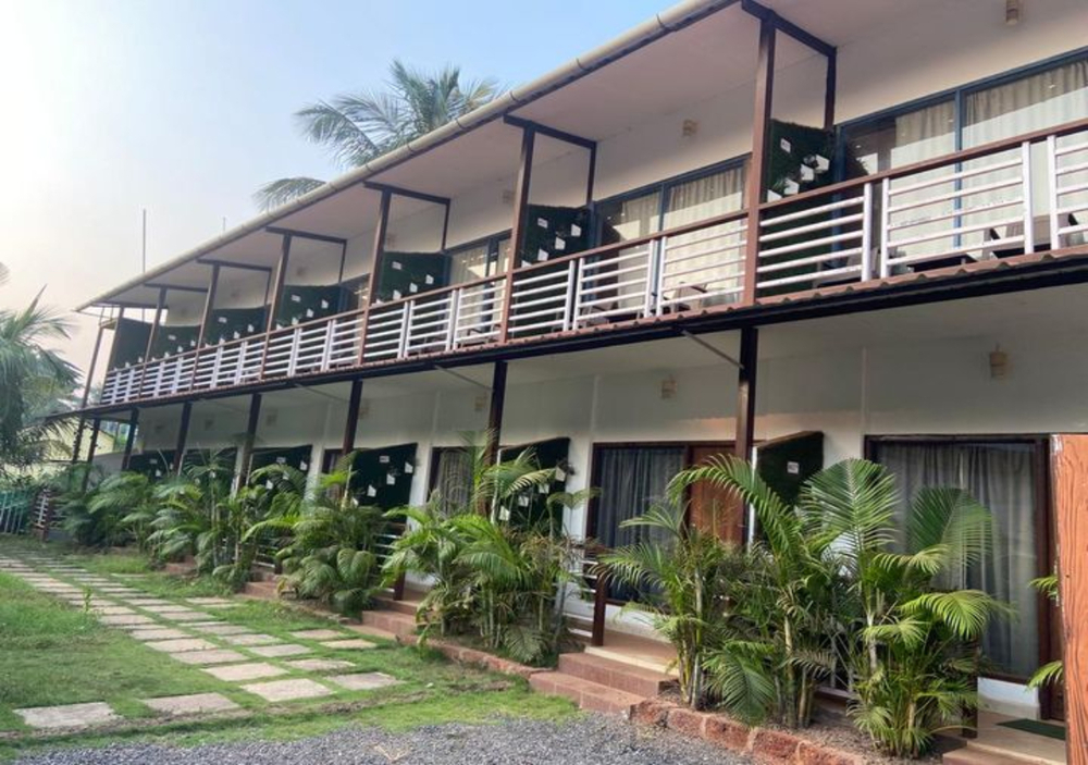 Yogi Tree Beach Resort Cafe