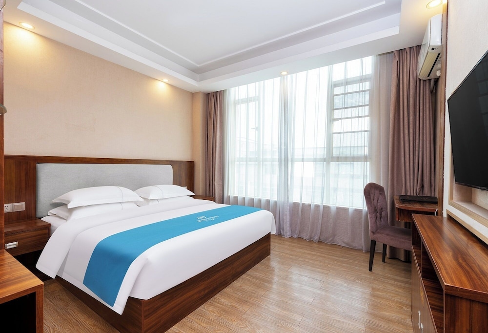 Guangzhou Helong Hotel