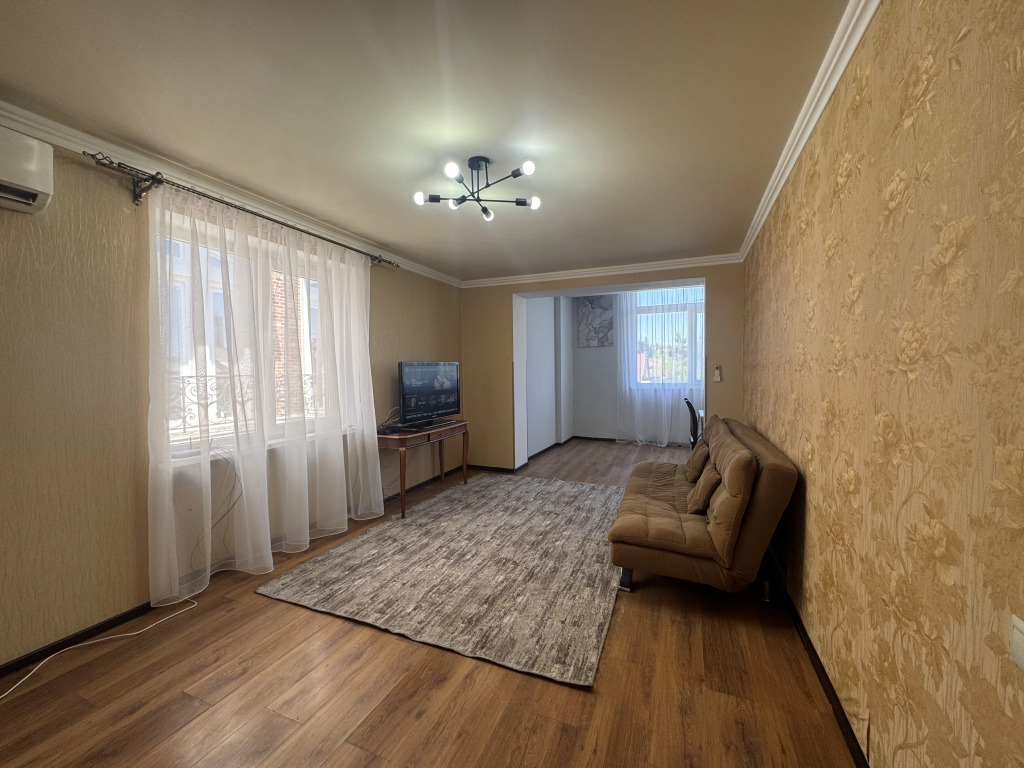 Апартаменты На Званба 22