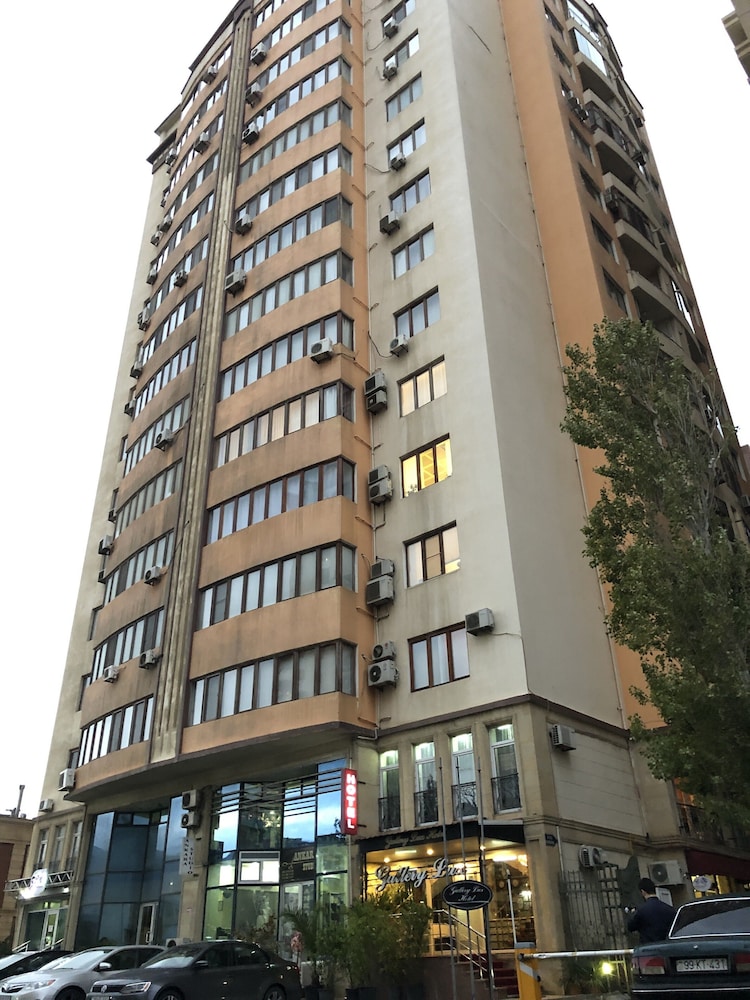 Gallery Lux Hotel Baku