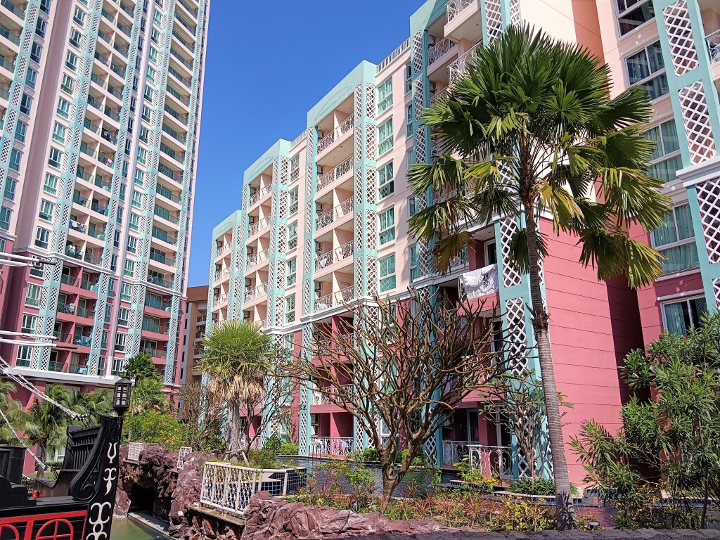 Grande Caribbean Condo