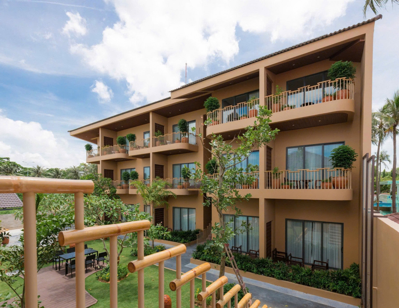 Pandora Sandhill Mui Ne Beach Side Retreat Resort