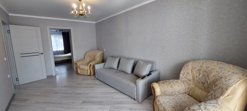 Квартира Двухкомнатная В Центре Гагры